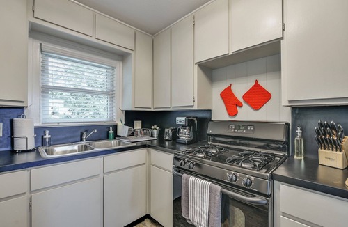 Arlington Heights House | Treetop Getaway in Historic Neighborhood, top rated for cleanliness and location