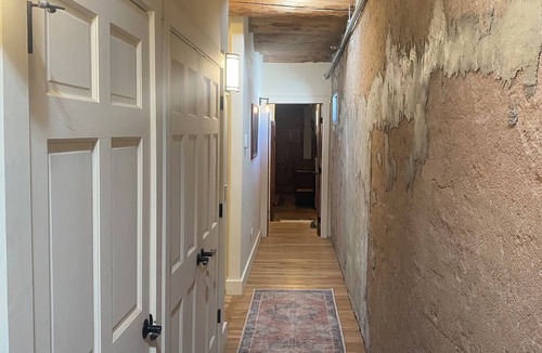 Las Vegas Apartment | Tremendous 2-bedroom apartment overlooking the Historic Plaza
