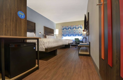 Fossil Creek Hotel | Tru by Hilton Fort Worth Fossil Creek