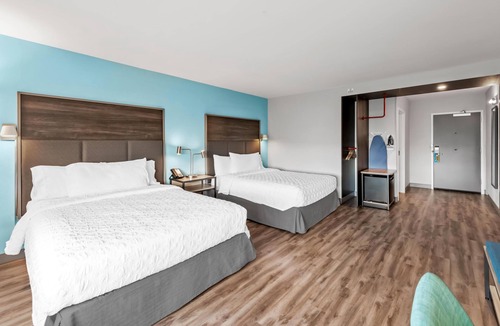 Waldron Hotel | Tru By Hilton Kansas City Airport