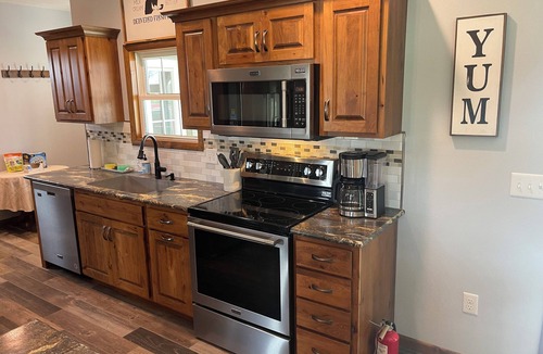 Abilene House | TURKEY CROSSING ON FAWN 3 Bedrooms and 2 Bath Country Home.