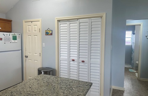 Port O Connor House | Twin Palms -located in beautiful Port O’Connor, TX. Close to beach.