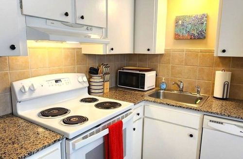 Central Oklahoma City Condo | Two Bedroom Condo - Near Integris Hospital - Queen Bed & King Bed
