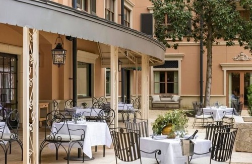 Uptown Hotel | Two Junior Suite | Hotel Granduca | Charming Suite Near Houston Attractions