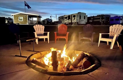 Farmersville Cabin | Unique Tiny Home Escapes with unforgettable relaxation/amazing ranch amenities.