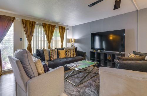 Walden on Lake Conroe House | Unit w/Patio & Resort Perks! Walk to Lake Conroe