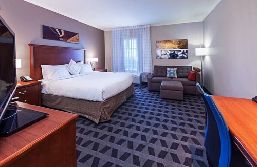 Odessa Hotel | University Texas King Std Breakfast, Gym & Pool