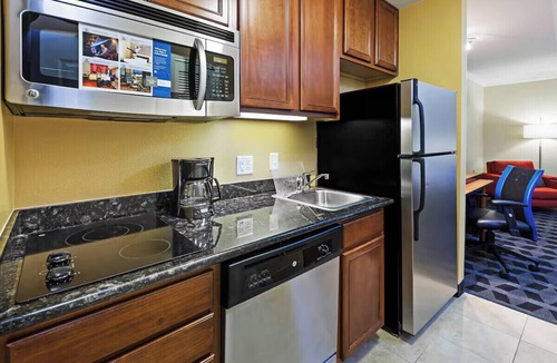 Odessa Hotel | University Texas King Std Breakfast, Gym & Pool
