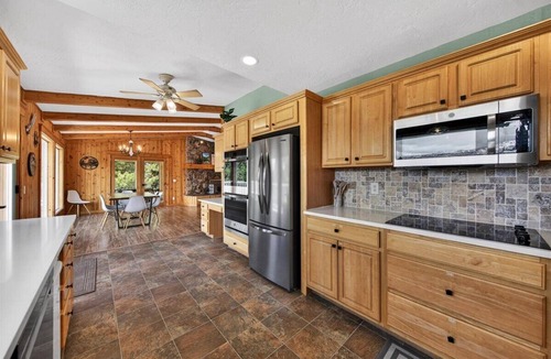 Cascade House | Unwind in this sun-filled family getaway designed for ultimate fun