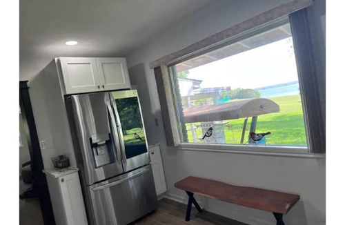Laguna Park House | Updated 4 bedroom home. Just steps to lake Whitney