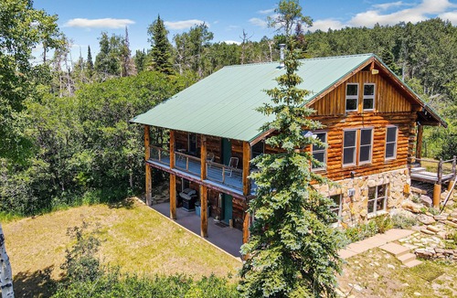Glenwood Springs Cabin | Upper cabin, 2 Bedroom on the Flat Tops perfect for a relaxing getaway