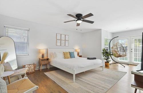 Farmers Branch Villa | Upscale 6BR Home with Pool Hot Tub & Game Room