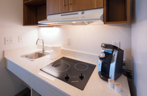 North Westminster Hotel | Uptown Suites Extended Stay Denver CO – Westminster