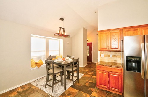 Plano House | 🌿 Urban Comfort in Plano downtown 2BR House with Yard & Exclusive Parking Spots