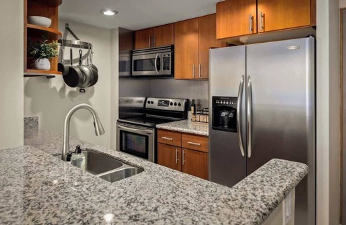 LoDo Condo | Urban Gallery Loft | Larimer Square | 30-Day
