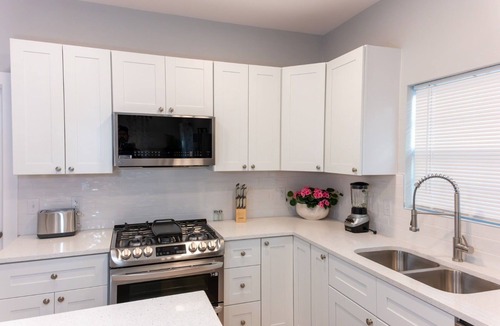 Grand Prairie House | Urban Oasis: 3 Bdrm w/Easy Access to Dallas & Arlington!
