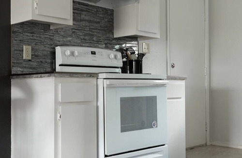 Farris Apartment | Urban Oasis. Minutes to K River and Antlers Casino