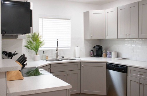 Pueblo Apartment | Very Clean Work Stay/Vacation Retreat Near DT&I25