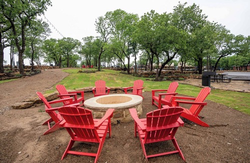 Runaway Bay Apartment | Vessel 8 - Lakefront Vessel Living | Modern Touches Grill Nature Views