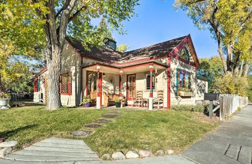 Carbondale House | Victorian Gem! Steps to Dine, Shop and Hike