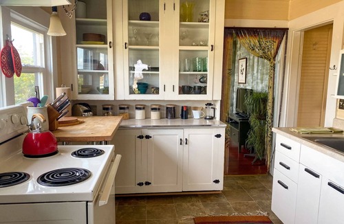 York House | Victorian on Garden: Best Location in Town