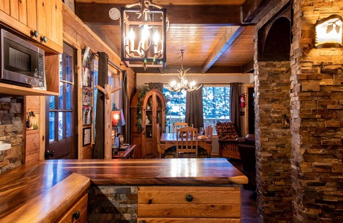 Leavenworth Ski Chalet | Views! Close to town, golfing, river and hiking. Incredible hot tub!
