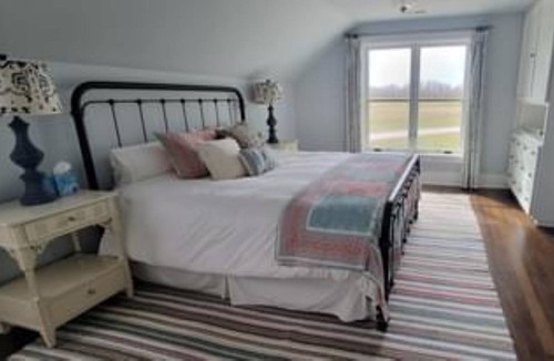 Wheatland House | Vintage "1903" Home located in rural Wyoming. Close to 3 lakes and mountains!