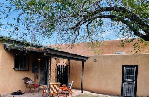 Los Duranes House | Vintage charm vacation home with modern comforts near Old Town