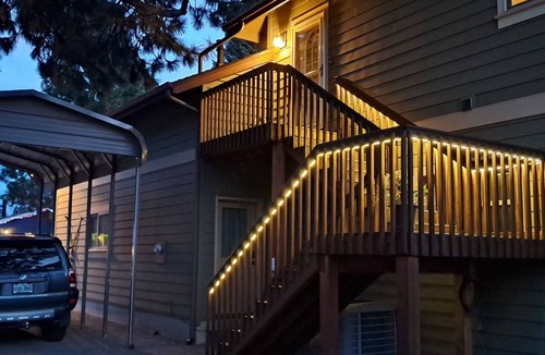Larkspur Apartment | Visit Bend Oregon! Spacious and Comfortable! Pets OK!