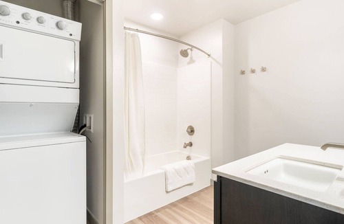 Stanwood Apartment | Vrbo Property