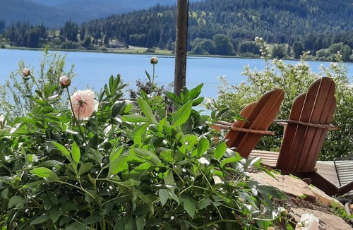 Valley Apartment | Waitts Lake Loft above the lake is a newly constructed space. Pics ready soon!