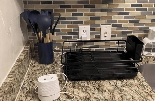 Arlington House | Walk to AT&T Stadium! Mins to Globe Life Park & Texas Live! King Bed - BBQ