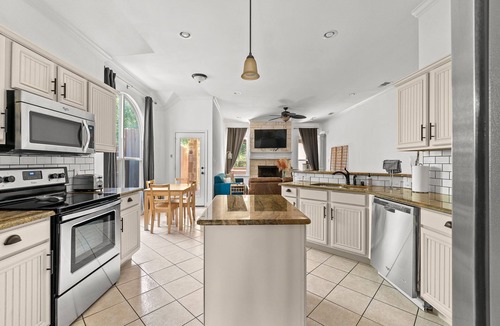 Kessler House | Walk to Bishop Arts | Big Back Yard | Dog Friendly