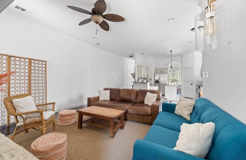 Kessler House | Walk to Bishop Arts | Big Back Yard | Dog Friendly