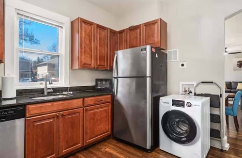 University North House | Walk to CSU | Historical Bungalow w Hot Tub