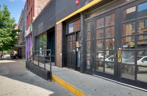 Old Market House | Walk to Eats, Galleries & Shops: Dtwn Omaha Condo