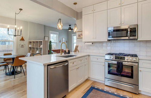 Berkeley Apartment | Walk to Eats! Tennyson Haven w/Pet-friendly Yard