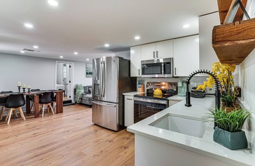 Weatherford Cottage | Walk to Historic Weatherford: Home w/Yard