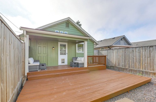 North Kansas City House | Walk to Macken Park: Home w/Fenced Yard & Patio
