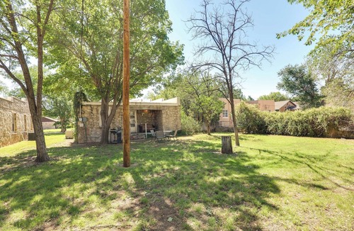 Roswell House | Walk to New Mexico Military Institute! Cozy Escape