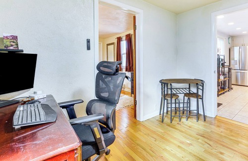 Lafayette House | Walk to Old Town Lafayette! Cozy Couple’s Escape