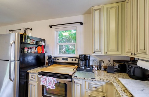 Cle Elum House | Walk to Shops & Eats! Central Cle Elum Escape