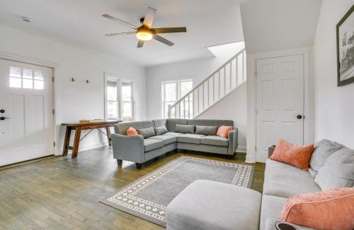 Holt House | Walk to Winery: Family-Friendly Holt Getaway