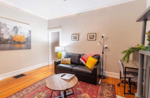 German Village House | Walkable and Cozy German Village HausPets OK