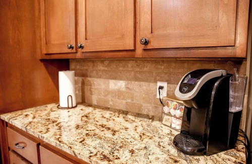 North Overton House | Walking distance from Texas Tech, sleeps up to 12 people!