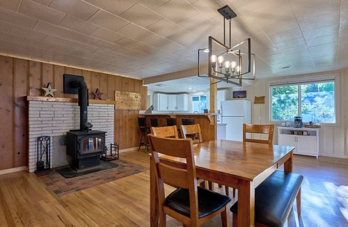 Joseph House | Wallowa Lake Wahluna Terrace Retreat