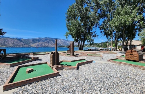 Wapato Point Resort | Wapato Point Resort - Ground floor 3 bedroom on the Lake!