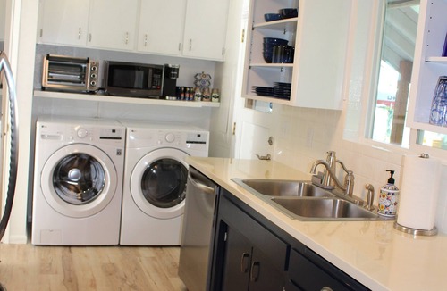 North Spokane House | Warm and Inviting 2 Bedroom 1 Bath in North Spokane