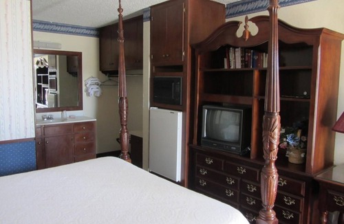 Plainview Hotel | Warrick Plaza Inn