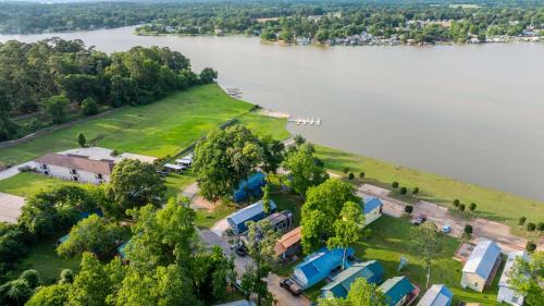 Willis Other | Water's Edge RV Resort on Lake Conroe
